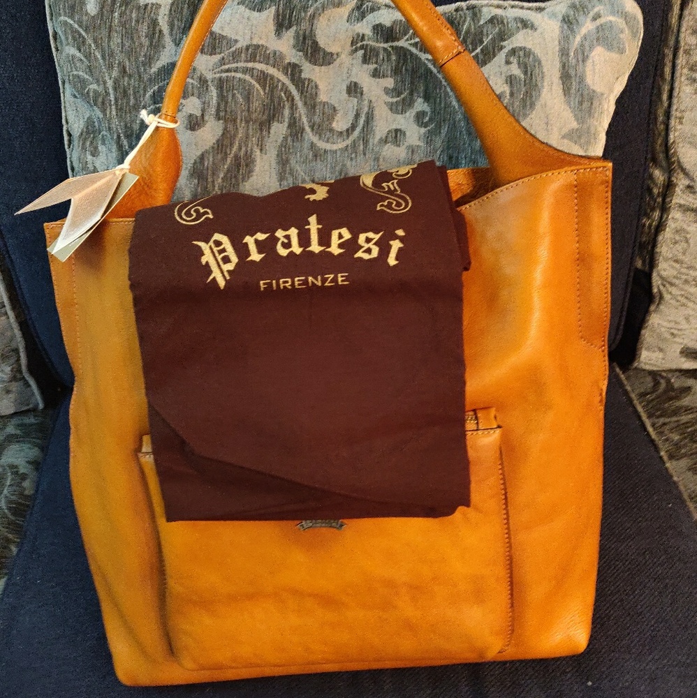 Flash Sale!💃Prates italian leather oversized  bag